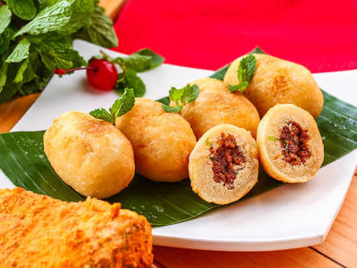 Apa makanan khas dari sumatera barat yang terbuat dari singkong
